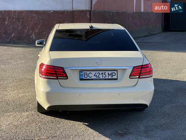 Желтый Мерседес Е-Класс, объемом двигателя 2.14 л и пробегом 470 тыс. км за 9800 $, фото 8 на Automoto.ua