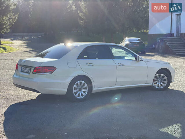 Желтый Мерседес Е-Класс, объемом двигателя 2.14 л и пробегом 470 тыс. км за 9800 $, фото 6 на Automoto.ua