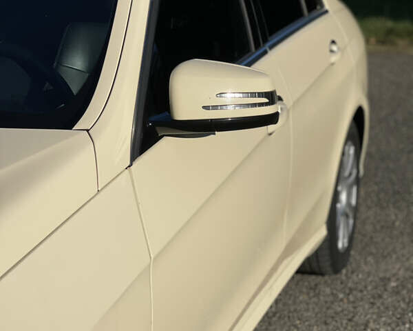 Желтый Мерседес Е-Класс, объемом двигателя 2.14 л и пробегом 470 тыс. км за 9800 $, фото 28 на Automoto.ua