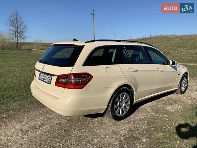 Желтый Мерседес Е-Класс, объемом двигателя 2.14 л и пробегом 620 тыс. км за 10700 $, фото 4 на Automoto.ua