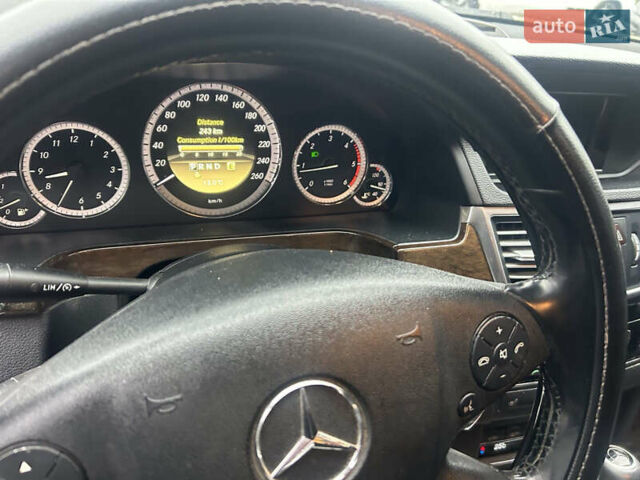 Жовтий Мерседес Е-Клас, об'ємом двигуна 2.14 л та пробігом 288 тис. км за 10700 $, фото 7 на Automoto.ua