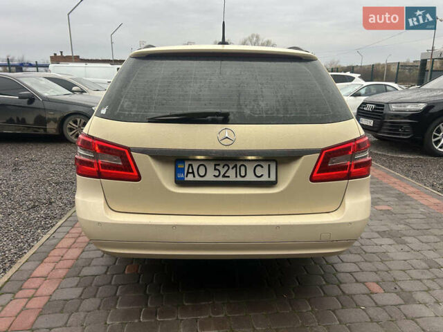 Жовтий Мерседес Е-Клас, об'ємом двигуна 2.14 л та пробігом 288 тис. км за 10700 $, фото 4 на Automoto.ua