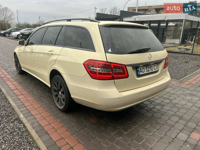 Жовтий Мерседес Е-Клас, об'ємом двигуна 2.14 л та пробігом 288 тис. км за 10700 $, фото 3 на Automoto.ua