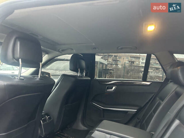 Жовтий Мерседес Е-Клас, об'ємом двигуна 2.14 л та пробігом 288 тис. км за 10700 $, фото 15 на Automoto.ua