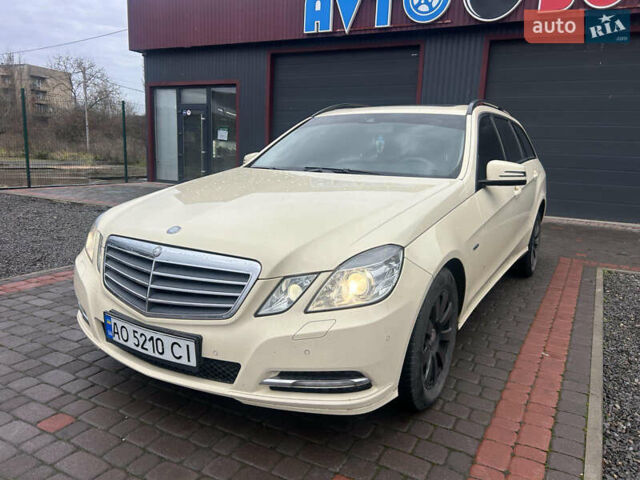 Жовтий Мерседес Е-Клас, об'ємом двигуна 2.14 л та пробігом 288 тис. км за 10700 $, фото 2 на Automoto.ua