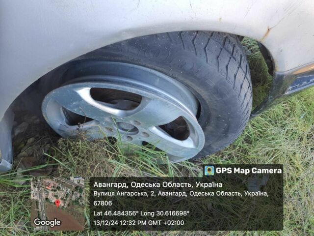 Сірий Мерседес Е-Клас, об'ємом двигуна 4.2 л та пробігом 1000 тис. км за 1472 $, фото 5 на Automoto.ua