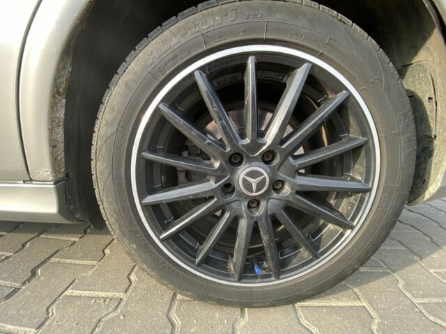 Серый Мерседес Е-Класс, объемом двигателя 3.2 л и пробегом 400 тыс. км за 2900 $, фото 10 на Automoto.ua