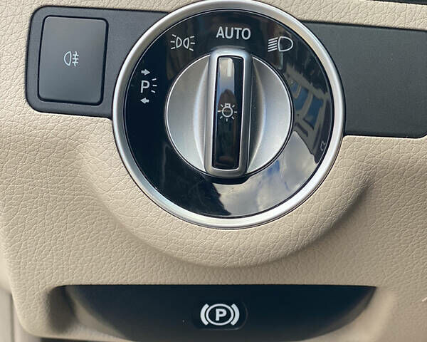 Серый Мерседес Е-Класс, объемом двигателя 3 л и пробегом 85 тыс. км за 21000 $, фото 5 на Automoto.ua