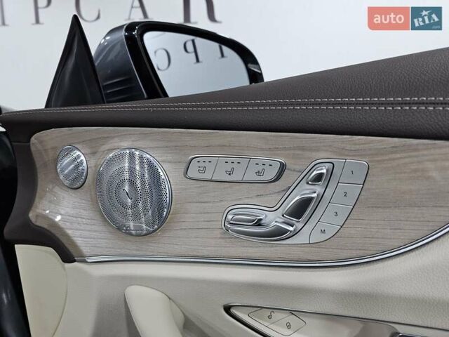Сірий Мерседес Е-Клас, об'ємом двигуна 3 л та пробігом 26 тис. км за 47777 $, фото 17 на Automoto.ua