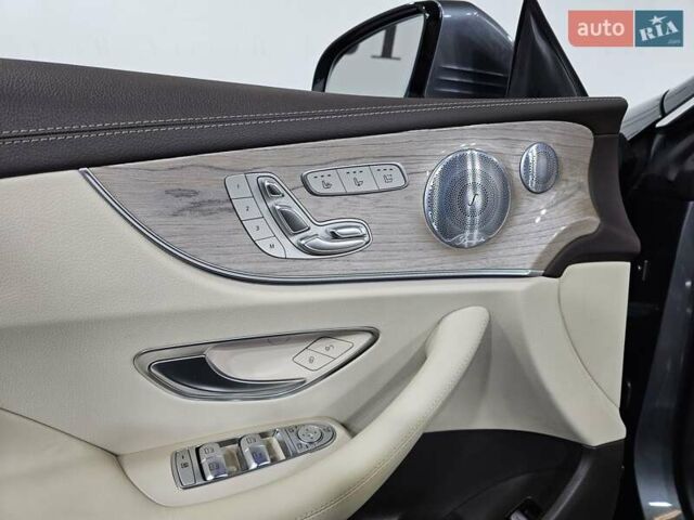Сірий Мерседес Е-Клас, об'ємом двигуна 3 л та пробігом 26 тис. км за 47777 $, фото 24 на Automoto.ua