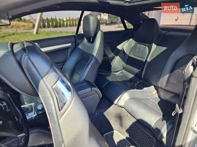 Сірий Мерседес Е-Клас, об'ємом двигуна 3.5 л та пробігом 210 тис. км за 15500 $, фото 20 на Automoto.ua