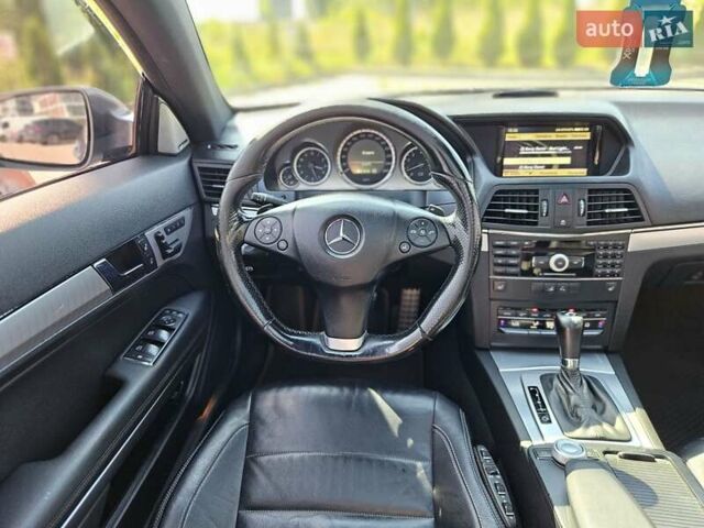 Сірий Мерседес Е-Клас, об'ємом двигуна 3.5 л та пробігом 210 тис. км за 15500 $, фото 18 на Automoto.ua