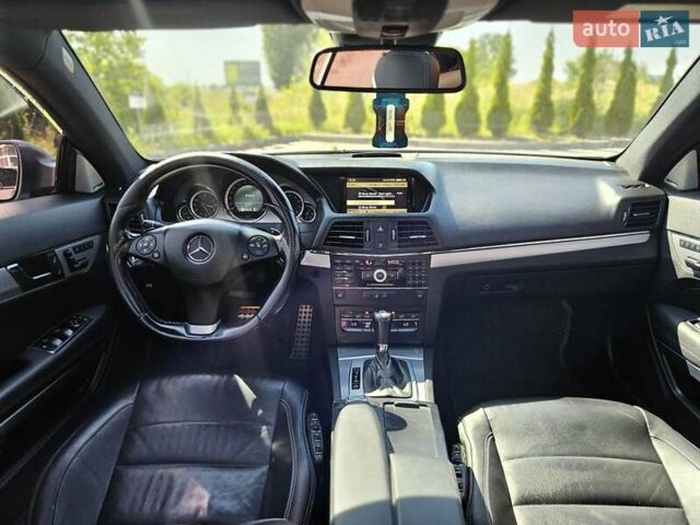 Сірий Мерседес Е-Клас, об'ємом двигуна 3.5 л та пробігом 210 тис. км за 15500 $, фото 19 на Automoto.ua