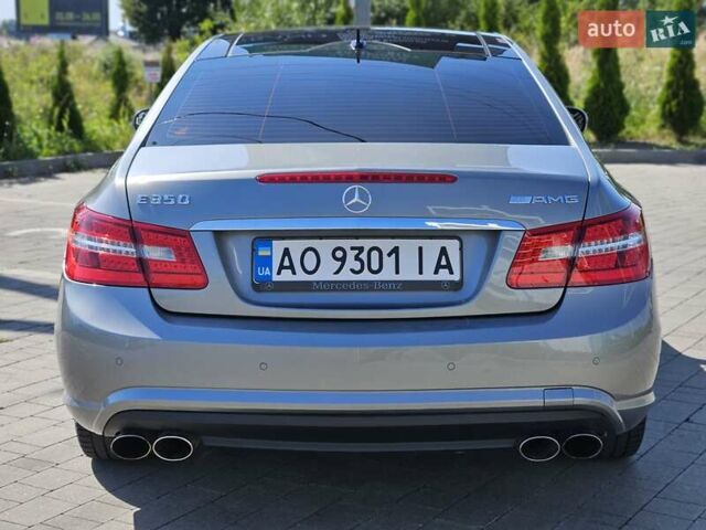 Сірий Мерседес Е-Клас, об'ємом двигуна 3.5 л та пробігом 210 тис. км за 15500 $, фото 10 на Automoto.ua