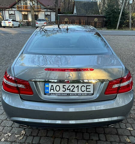 Серый Мерседес Е-Класс, объемом двигателя 2.99 л и пробегом 173 тыс. км за 21474 $, фото 5 на Automoto.ua