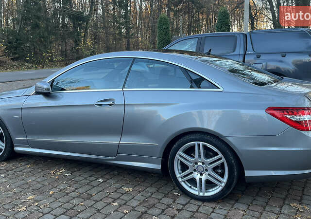 Серый Мерседес Е-Класс, объемом двигателя 2.99 л и пробегом 173 тыс. км за 21474 $, фото 4 на Automoto.ua