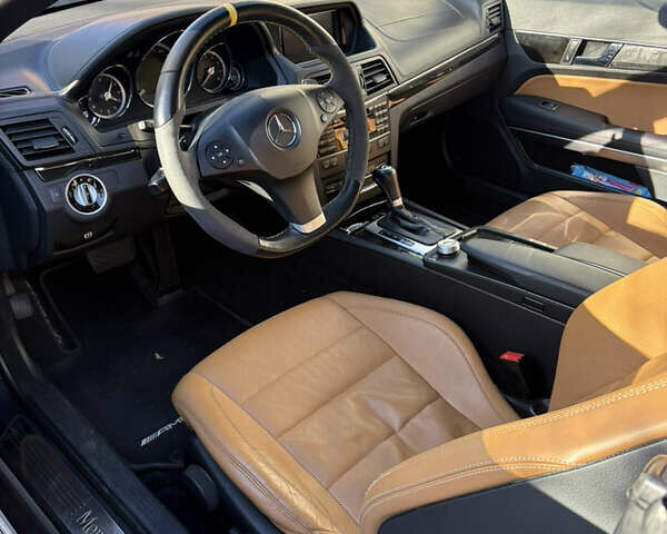 Сірий Мерседес Е-Клас, об'ємом двигуна 1.8 л та пробігом 115 тис. км за 17999 $, фото 2 на Automoto.ua