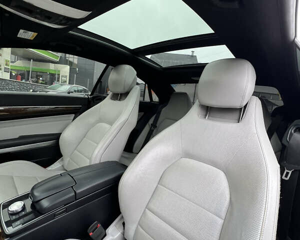 Серый Мерседес Е-Класс, объемом двигателя 3 л и пробегом 120 тыс. км за 19000 $, фото 23 на Automoto.ua