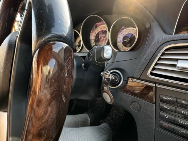 Серый Мерседес Е-Класс, объемом двигателя 2.2 л и пробегом 208 тыс. км за 19000 $, фото 6 на Automoto.ua