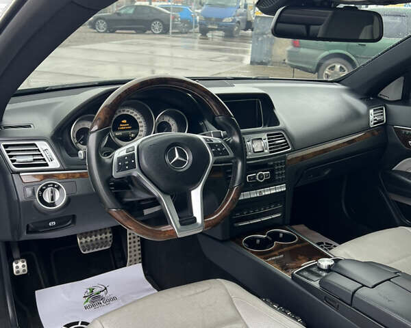 Серый Мерседес Е-Класс, объемом двигателя 3 л и пробегом 120 тыс. км за 19000 $, фото 18 на Automoto.ua