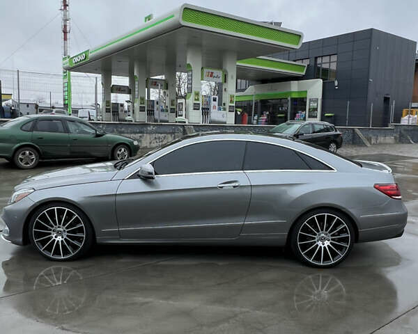 Серый Мерседес Е-Класс, объемом двигателя 3 л и пробегом 120 тыс. км за 19000 $, фото 15 на Automoto.ua