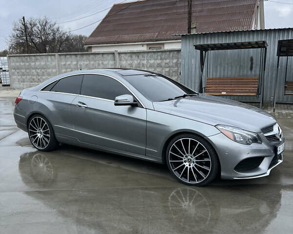Серый Мерседес Е-Класс, объемом двигателя 3 л и пробегом 120 тыс. км за 19000 $, фото 5 на Automoto.ua