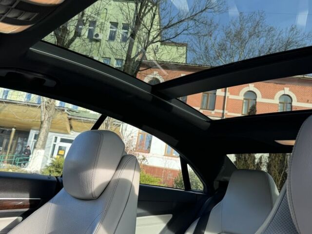 Серый Мерседес Е-Класс, объемом двигателя 2.2 л и пробегом 208 тыс. км за 19000 $, фото 5 на Automoto.ua