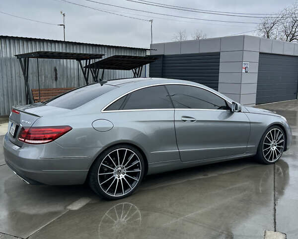 Серый Мерседес Е-Класс, объемом двигателя 3 л и пробегом 120 тыс. км за 19000 $, фото 8 на Automoto.ua