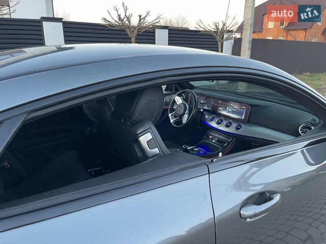 Серый Мерседес Е-Класс, объемом двигателя 1.95 л и пробегом 128 тыс. км за 35000 $, фото 10 на Automoto.ua