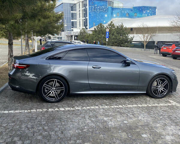 Серый Мерседес Е-Класс, объемом двигателя 3 л и пробегом 44 тыс. км за 65000 $, фото 1 на Automoto.ua