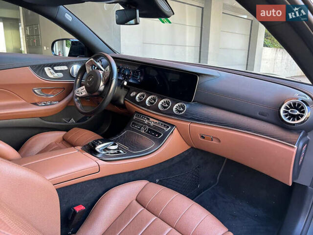 Серый Мерседес Е-Класс, объемом двигателя 3 л и пробегом 44 тыс. км за 65000 $, фото 4 на Automoto.ua