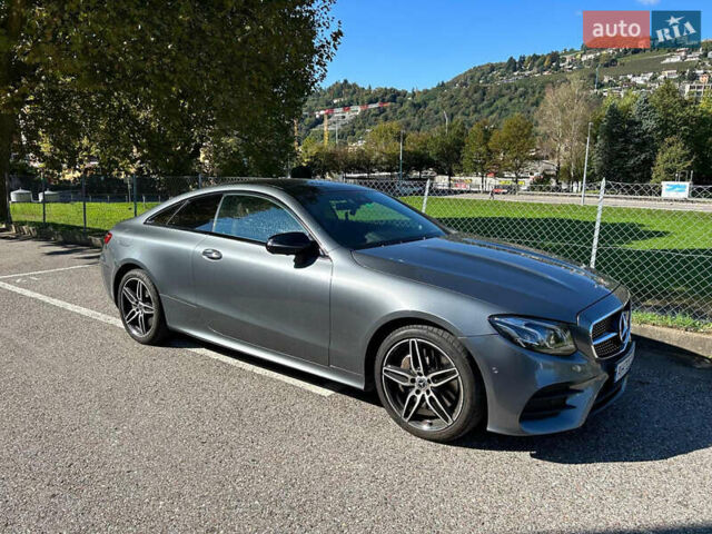Серый Мерседес Е-Класс, объемом двигателя 3 л и пробегом 44 тыс. км за 65000 $, фото 2 на Automoto.ua