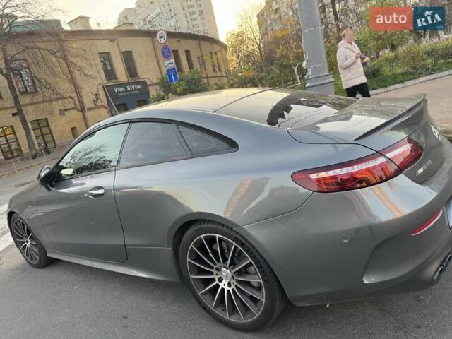 Серый Мерседес Е-Класс, объемом двигателя 3 л и пробегом 50 тыс. км за 85000 $, фото 3 на Automoto.ua