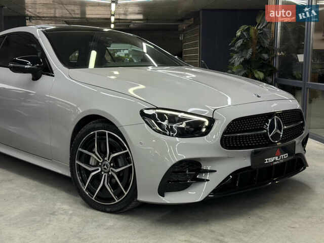 Серый Мерседес Е-Класс, объемом двигателя 3 л и пробегом 7 тыс. км за 66500 $, фото 3 на Automoto.ua