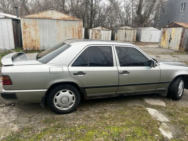 Сірий Мерседес Е-Клас, об'ємом двигуна 3 л та пробігом 2 тис. км за 1800 $, фото 6 на Automoto.ua