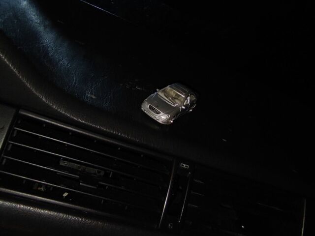 Серый Мерседес Е-Класс, объемом двигателя 2.3 л и пробегом 300 тыс. км за 1300 $, фото 6 на Automoto.ua