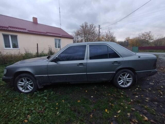 Серый Мерседес Е-Класс, объемом двигателя 3 л и пробегом 480 тыс. км за 1900 $, фото 5 на Automoto.ua