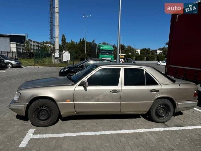 Мерседес Е-Класс 1986 в Полтаве на Automoto.ua Серый Мерседес Е-Класс, объемом двигателя 3 л и пробегом 443 тыс. км за 1800 $, фото 1 на Automoto.ua