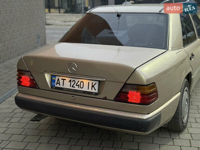 Серый Мерседес Е-Класс, объемом двигателя 2.5 л и пробегом 334 тыс. км за 2399 $, фото 8 на Automoto.ua