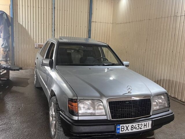 Сірий Мерседес Е-Клас, об'ємом двигуна 2.6 л та пробігом 3 тис. км за 1500 $, фото 4 на Automoto.ua