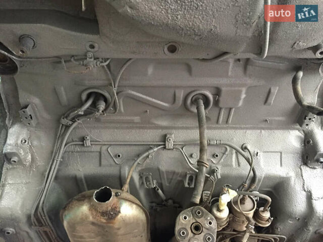 Сірий Мерседес Е-Клас, об'ємом двигуна 3 л та пробігом 407 тис. км за 4000 $, фото 16 на Automoto.ua