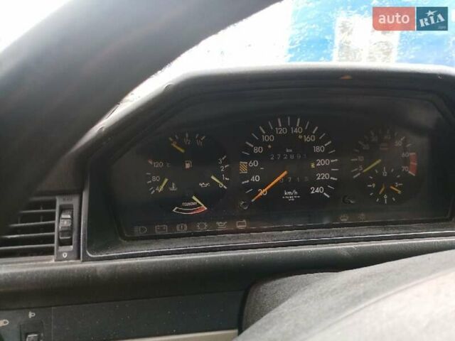 Мерседес Е-Класс 1988 в Борисполе на Automoto.ua Серый Мерседес Е-Класс, объемом двигателя 2.3 л и пробегом 270 тыс. км за 2500 $, фото 15 на Automoto.ua