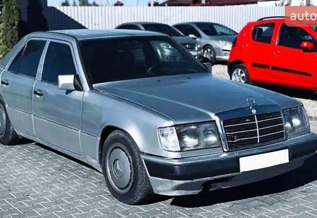 Сірий Мерседес Е-Клас, об'ємом двигуна 2.3 л та пробігом 347 тис. км за 2100 $, фото 8 на Automoto.ua