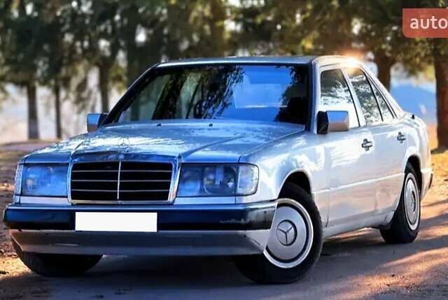 Сірий Мерседес Е-Клас, об'ємом двигуна 2.3 л та пробігом 347 тис. км за 2100 $, фото 4 на Automoto.ua