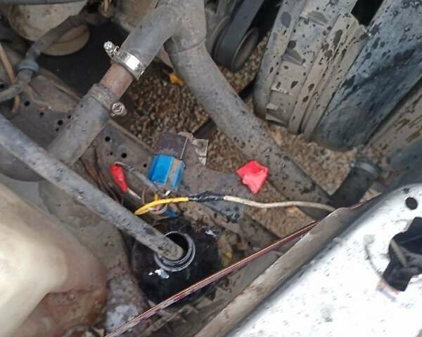 Мерседес Е-Класс 1988 в Борисполе на Automoto.ua Серый Мерседес Е-Класс, объемом двигателя 2.3 л и пробегом 270 тыс. км за 2500 $, фото 37 на Automoto.ua