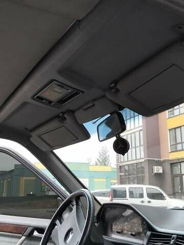 Сірий Мерседес Е-Клас, об'ємом двигуна 2 л та пробігом 400 тис. км за 2450 $, фото 28 на Automoto.ua