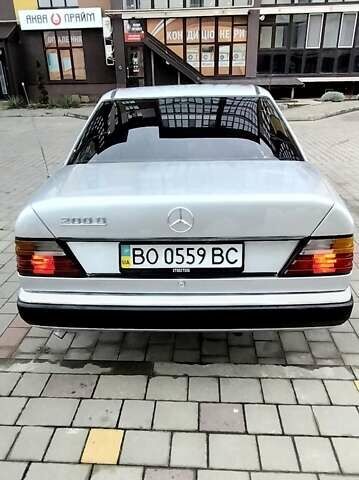 Сірий Мерседес Е-Клас, об'ємом двигуна 2 л та пробігом 400 тис. км за 2450 $, фото 8 на Automoto.ua