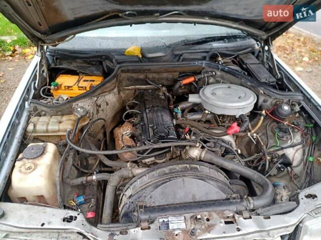 Мерседес Е-Класс 1988 в Борисполе на Automoto.ua Серый Мерседес Е-Класс, объемом двигателя 2.3 л и пробегом 270 тыс. км за 2500 $, фото 39 на Automoto.ua