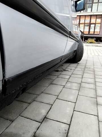 Сірий Мерседес Е-Клас, об'ємом двигуна 2 л та пробігом 400 тис. км за 2450 $, фото 31 на Automoto.ua