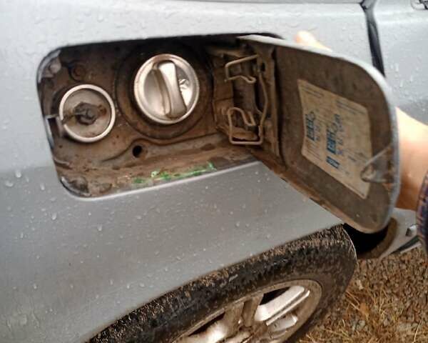 Мерседес Е-Класс 1988 в Борисполе на Automoto.ua Серый Мерседес Е-Класс, объемом двигателя 2.3 л и пробегом 270 тыс. км за 2500 $, фото 41 на Automoto.ua